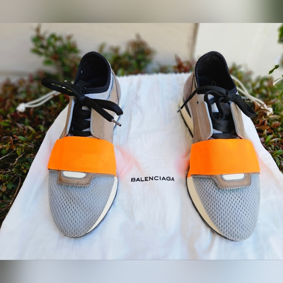 BALENCIAGA  Race Runner Low Top Sneakers US 6 - Picture 3 of 12